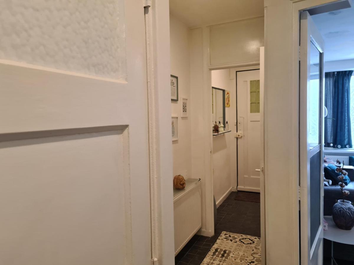 1 Bedroom 15 Min By Tram To Amsterdam Centre! Екстер'єр фото