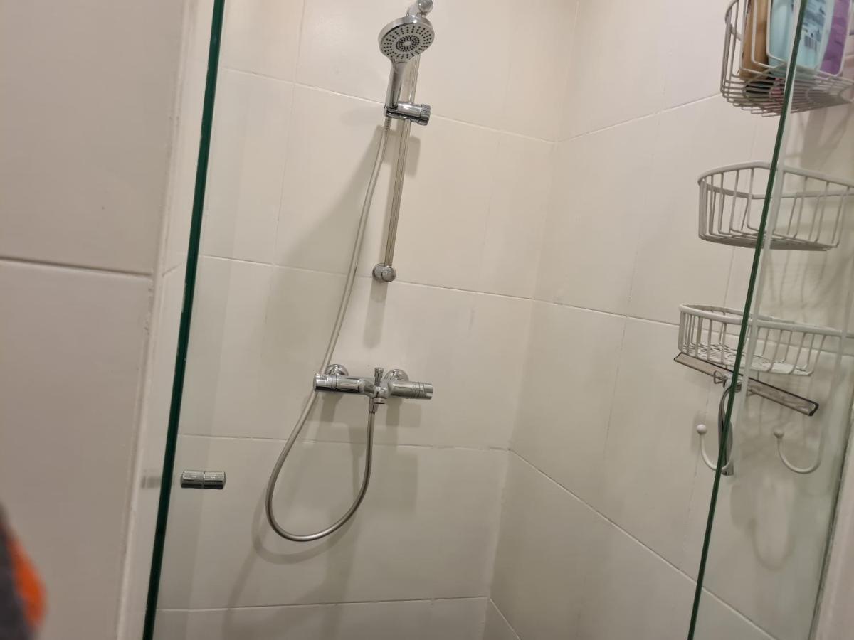 1 Bedroom 15 Min By Tram To Amsterdam Centre! Екстер'єр фото